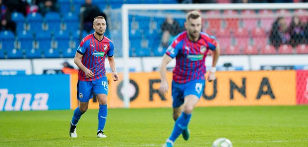 لاعب بلزن يتلقى رسائل كثيرة من جمهور برشلونة | كورة لايف تيفي | koora live Tv | مباريات اليوم بث مباشر جوال kooralive