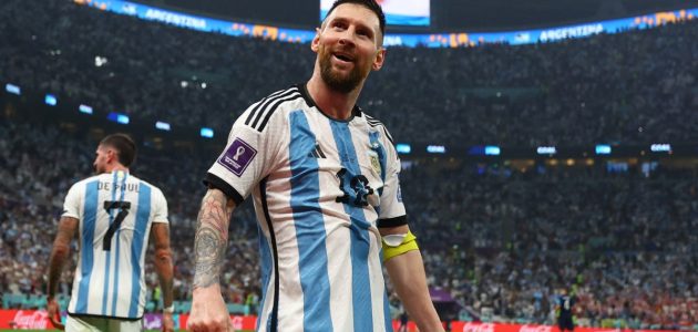 قمصان ميسي بألوان المنتخب الأرجنتيني تنفد في جميع أنحاء العالم | كورة لايف تيفي | koora live Tv | مباريات اليوم بث مباشر جوال kooralive