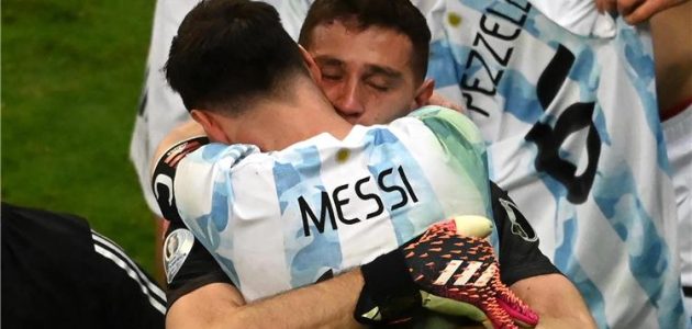 إيميليانو مارتينيز: ميسي يستطيع اللعب حتى سن الـ50 | كورة لايف تيفي | koora live Tv | مباريات اليوم بث مباشر جوال kooralive