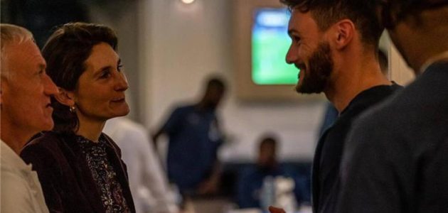 وزيرة الرياضة الفرنسية تثير الجدل بشأن ارتداء الشارة الملونة عند رفع كأس العالم | كورة لايف تيفي | koora live Tv | مباريات اليوم بث مباشر جوال kooralive