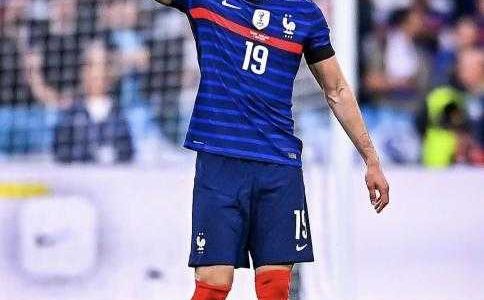 كريم بنزيمة يعلن اعتزاله اللعب الدولي | كورة لايف تيفي | koora live Tv | مباريات اليوم بث مباشر جوال kooralive