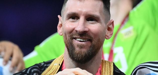 حظر حساب ميسي على "إنستغرام" بعد تلقيه مليون رسالة.. والبرغوث يكشف السبب | كورة لايف تيفي | koora live Tv | مباريات اليوم بث مباشر جوال kooralive